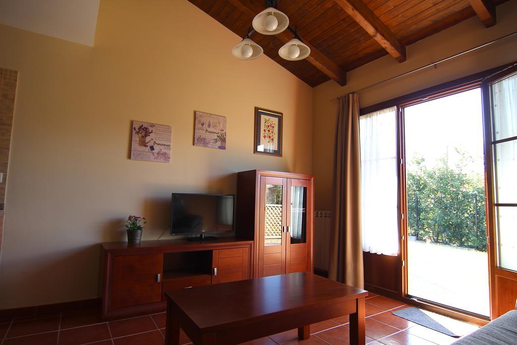 Apartamentos Rurales Senda Costera Hontoria Екстериор снимка
